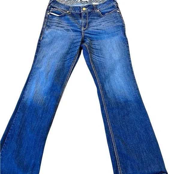 Ariat Real Denim Women’s Jeans - Picture 2 of 5